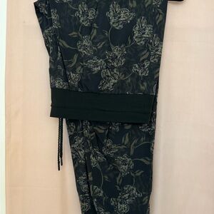 Floral Green/Black Women's Pants
